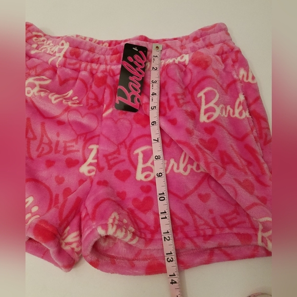 NWT Barbie Pink Graphic Shorts Soft Fleece Size Large - Picture 10 of 14